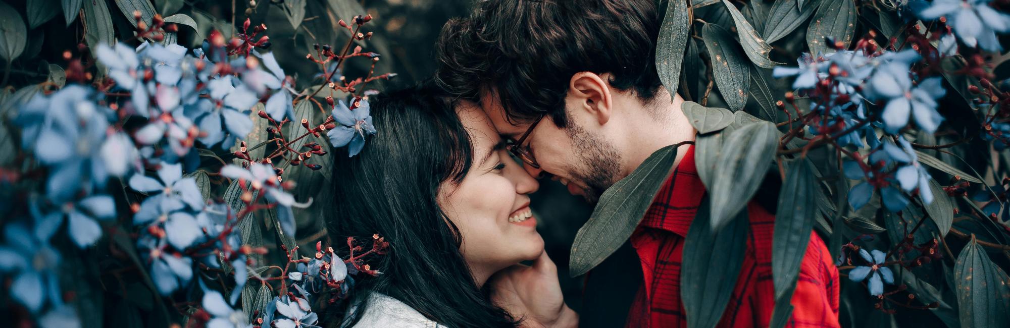 Sexualidad y Salud Mental: Cómo la Conexión Emocional Mejora la Intimidad